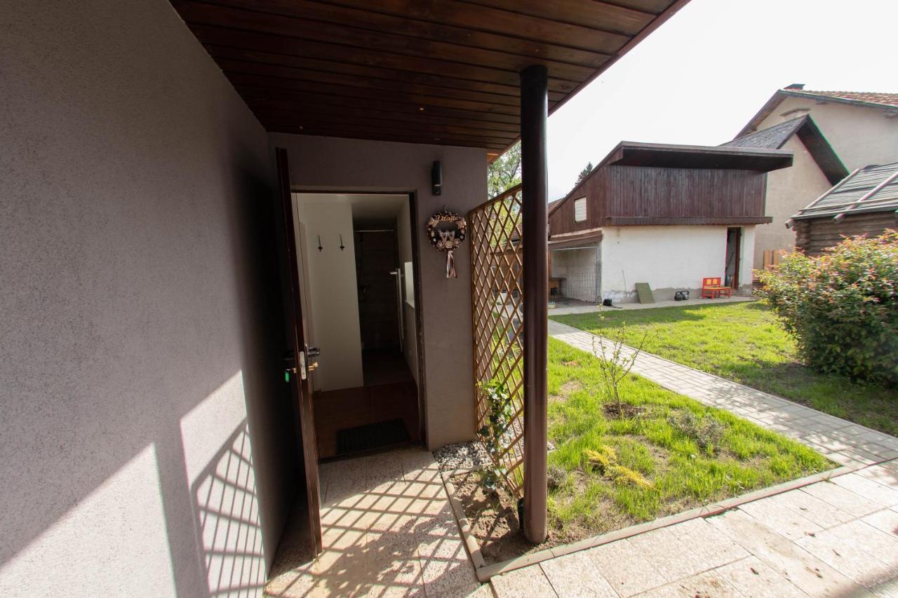 Privat Vcelka Lejlighed Liptovský Mikuláš Eksteriør billede